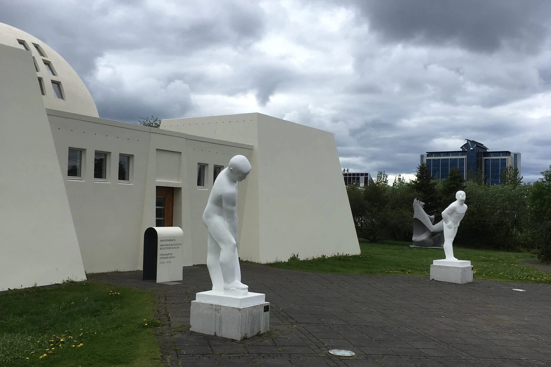 Iceland Tour • More photography: http://bit.ly/DaguIllu