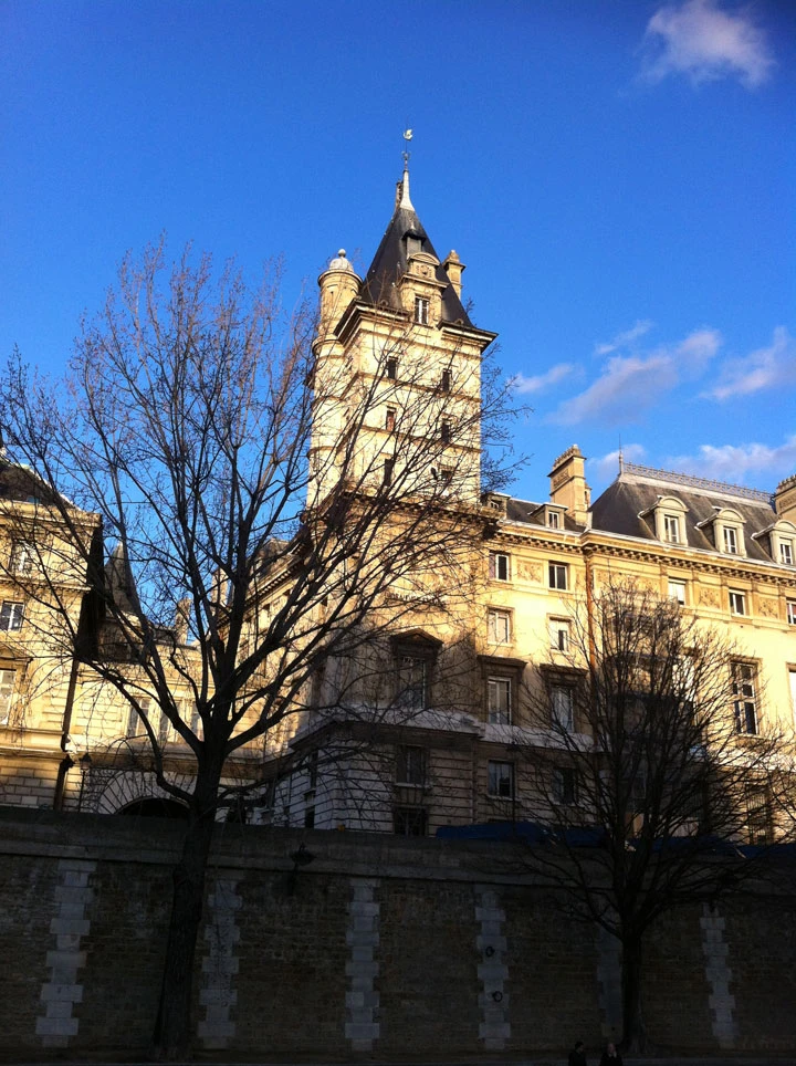 Paris 8