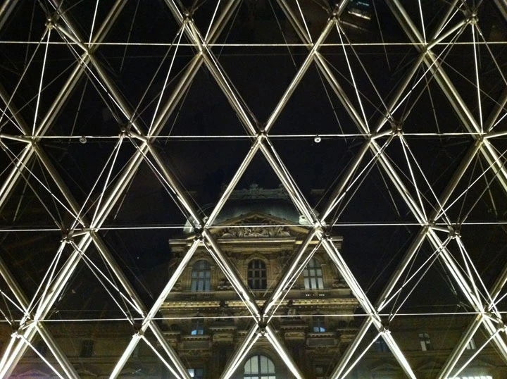 Louvre 9